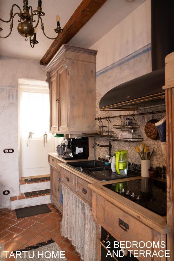 Old Town Fairytale, 2 Bedrooms And Terrace, Tartu Home Exterior foto